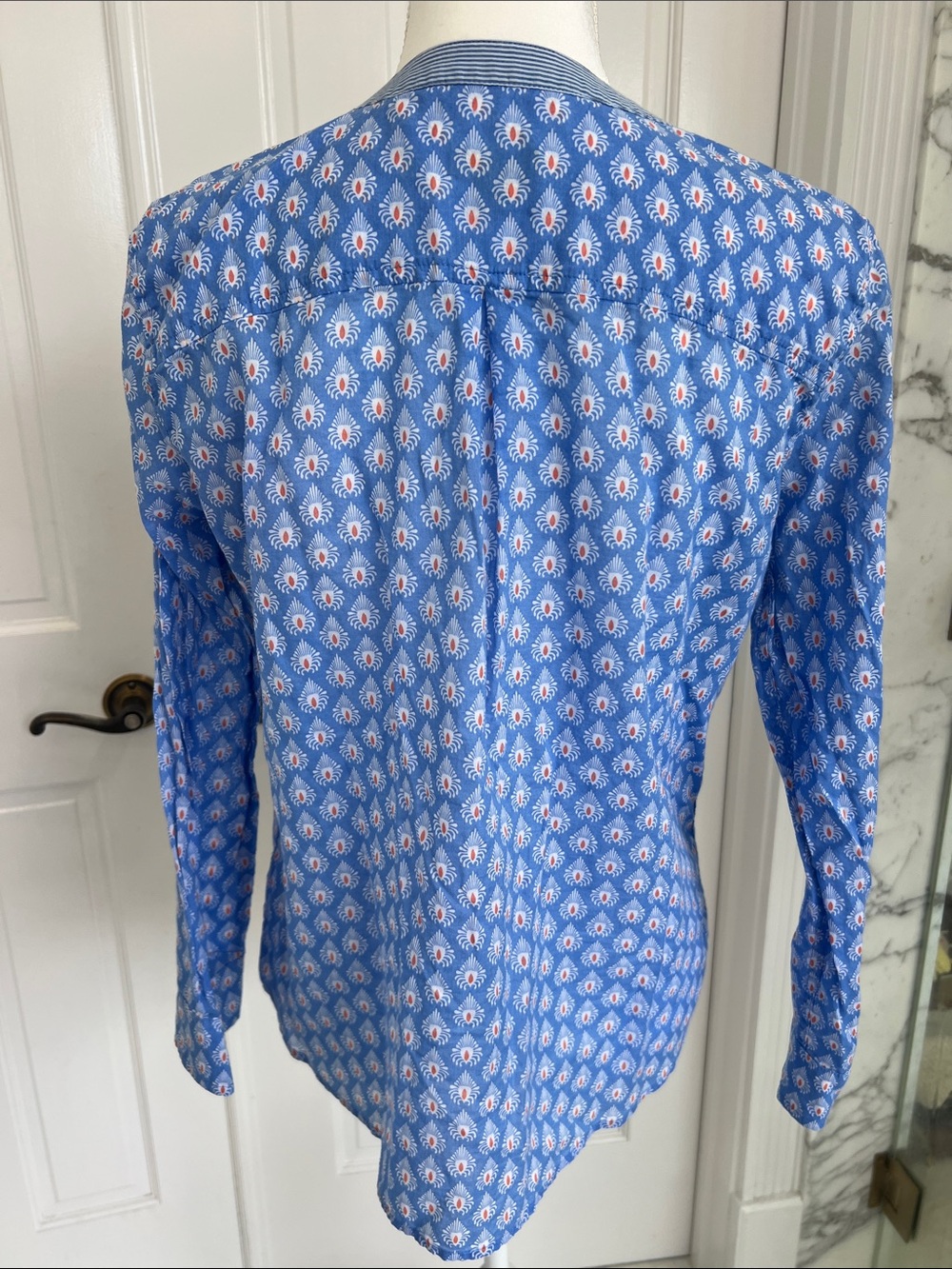 Talbots Blue Printed Long-Sleeve Popover Blouse petite medium - Picture 2 of 7
